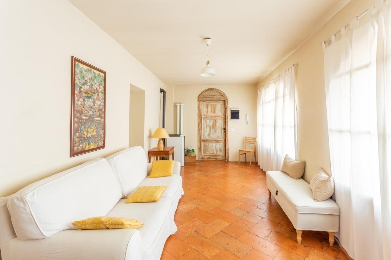 Palazzo Mia By Icasamia It Apartment Castello Cabiaglio Exterior photo