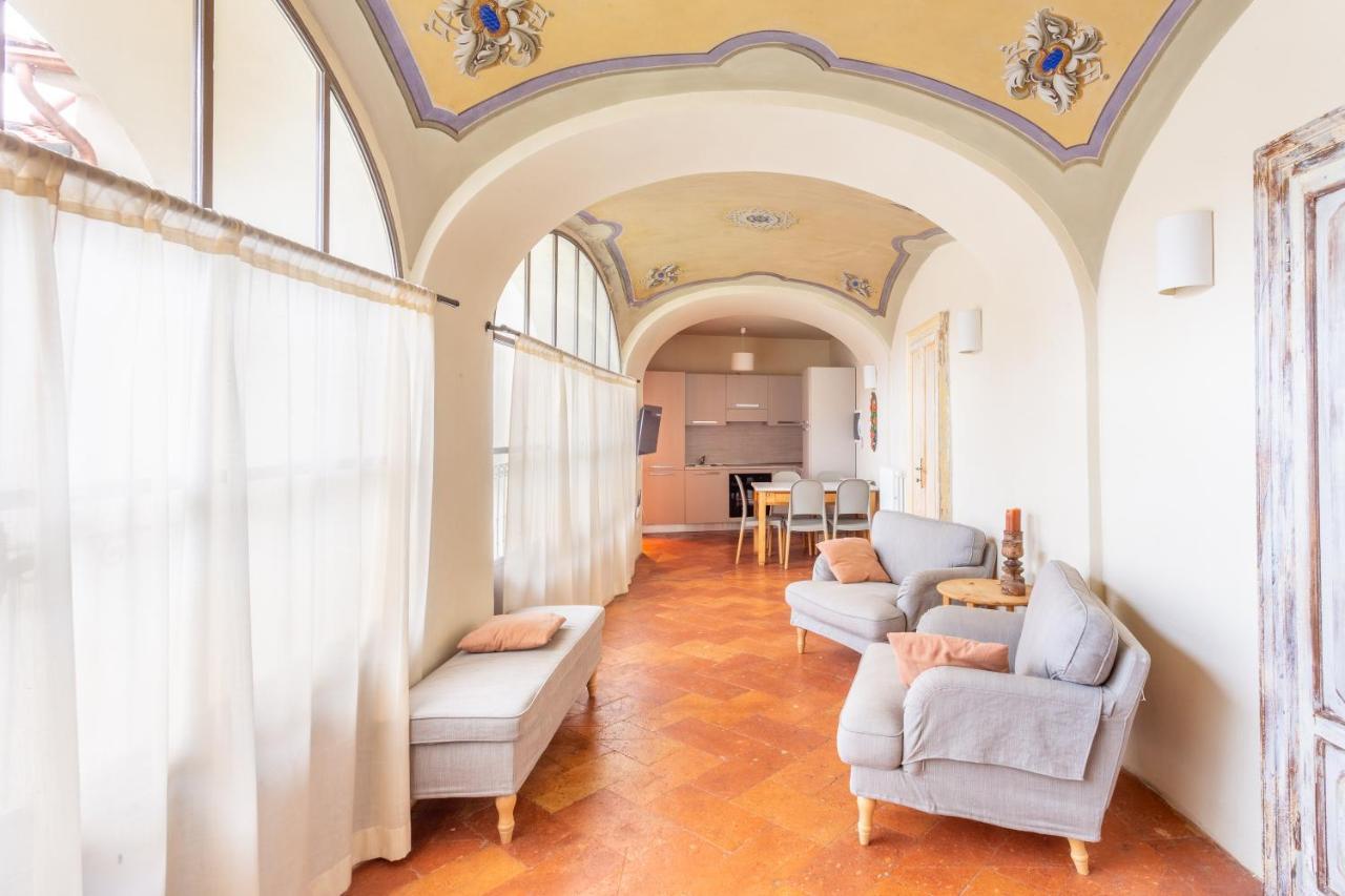 Palazzo Mia By Icasamia It Apartment Castello Cabiaglio Exterior photo