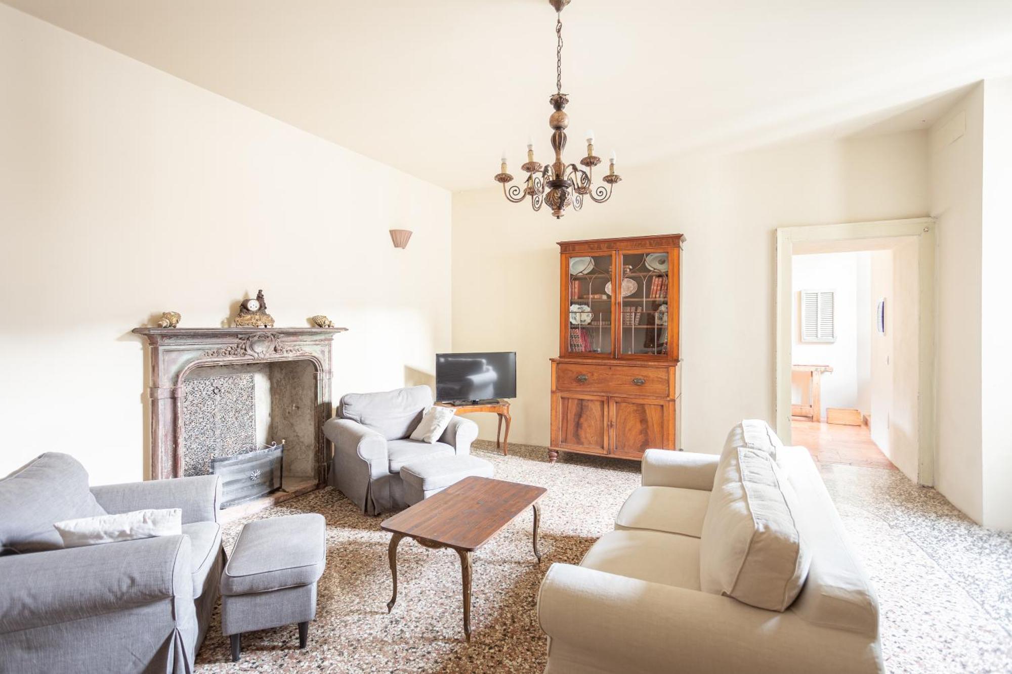 Palazzo Mia By Icasamia It Apartment Castello Cabiaglio Room photo