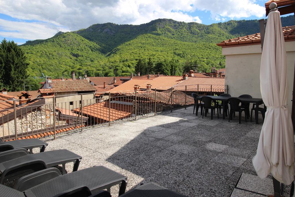 Palazzo Mia By Icasamia It Apartment Castello Cabiaglio Exterior photo